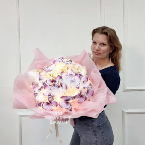«Светящийся букет с розовыми бабочками для девушки на день рождения» «Волшебный букет из шаров с розовыми бабочками и LED-подсветкой» «Светящийся в темноте букет с розовыми бабочками для романтического вечера»