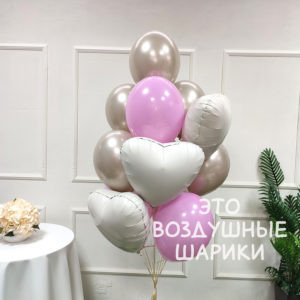 Фонтан из 13 шаров с сердцами