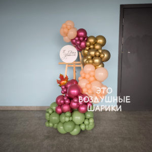 Бенто фотозона с мольбертом
